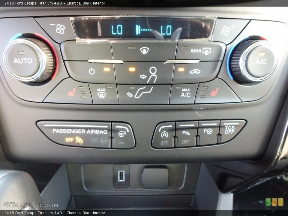Charcoal Black Interior Controls for the 2018 Ford Escape Titanium 4WD #122998230