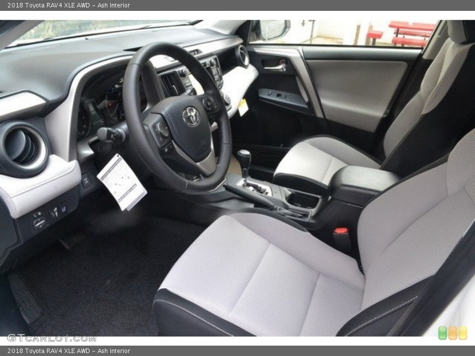 Ash Interior Photo for the 2018 Toyota RAV4 XLE AWD #123016146