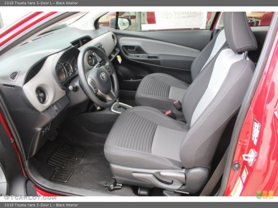 Black Interior Photo for the 2018 Toyota Yaris 3-Door L #123028134