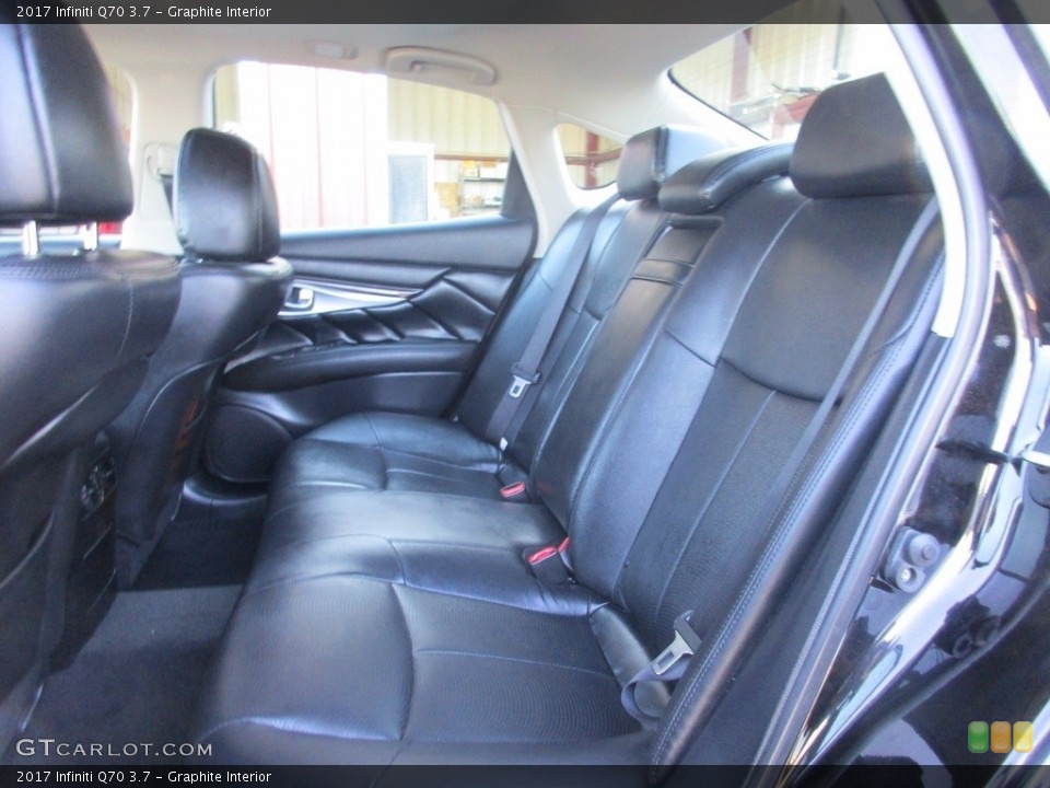 Graphite Interior Rear Seat for the 2017 Infiniti Q70 3.7 #123078970