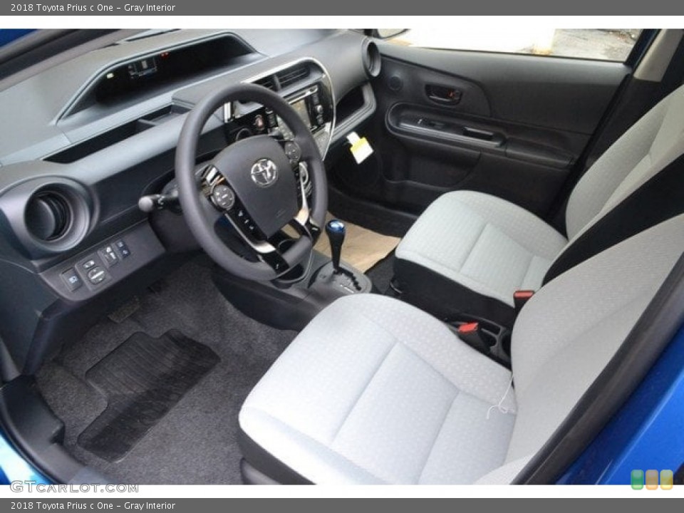 Gray Interior Photo for the 2018 Toyota Prius c One #123131408