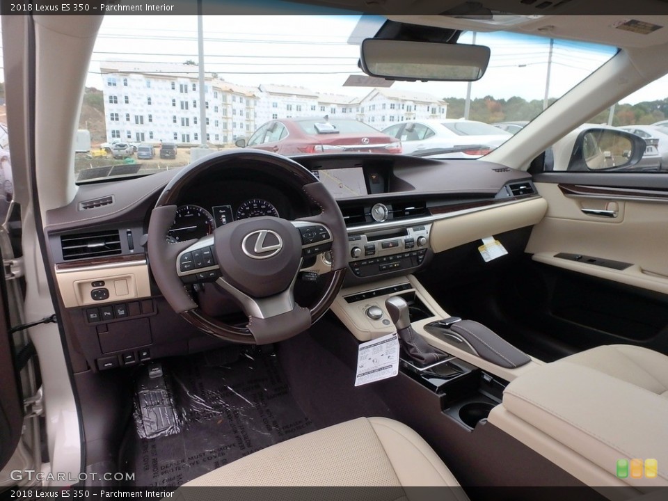 Parchment Interior Photo for the 2018 Lexus ES 350 #123147314