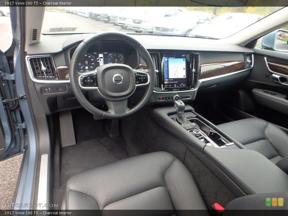 Charcoal Interior Photo for the 2017 Volvo S90 T5 #123156405