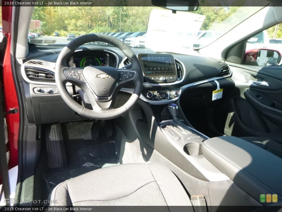 Jet Black/Jet Black Interior Photo for the 2018 Chevrolet Volt LT #123188882