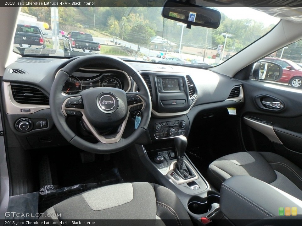 Black Interior Photo for the 2018 Jeep Cherokee Latitude 4x4 #123194390