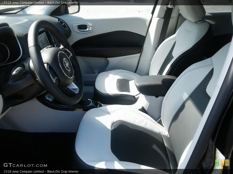 Black/Ski Gray Interior Photo for the 2018 Jeep Compass Limited #123242227