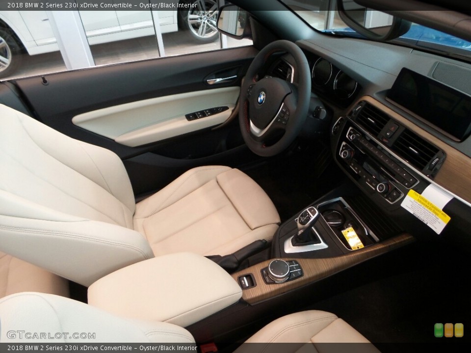 Oyster/Black 2018 BMW 2 Series Interiors