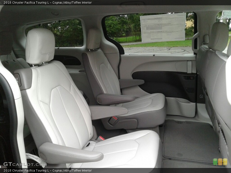 Cognac/Alloy/Toffee Interior Rear Seat for the 2018 Chrysler Pacifica Touring L #123303972