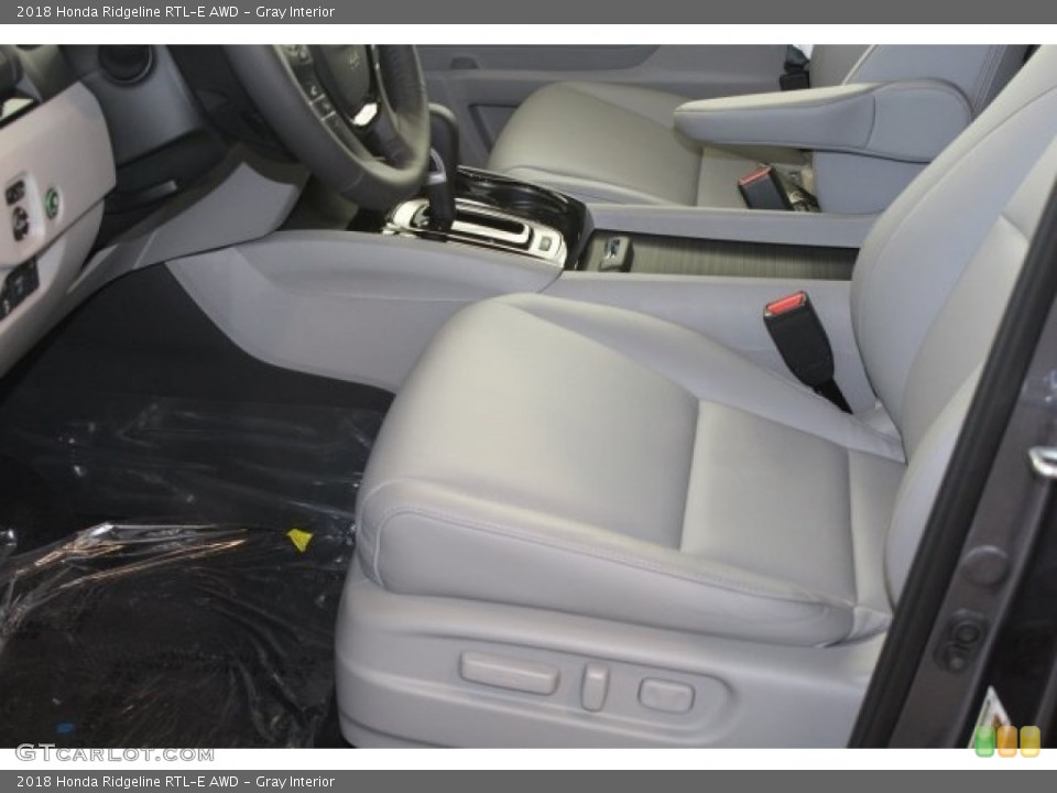 Gray Interior Front Seat for the 2018 Honda Ridgeline RTL-E AWD #123323680