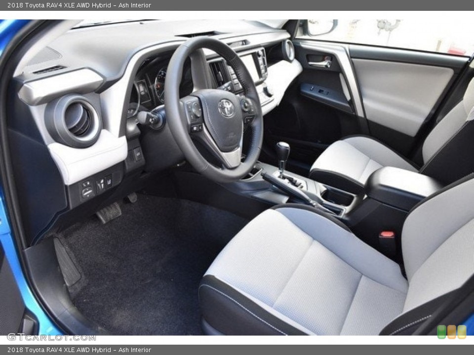 Ash Interior Photo for the 2018 Toyota RAV4 XLE AWD Hybrid #123361290
