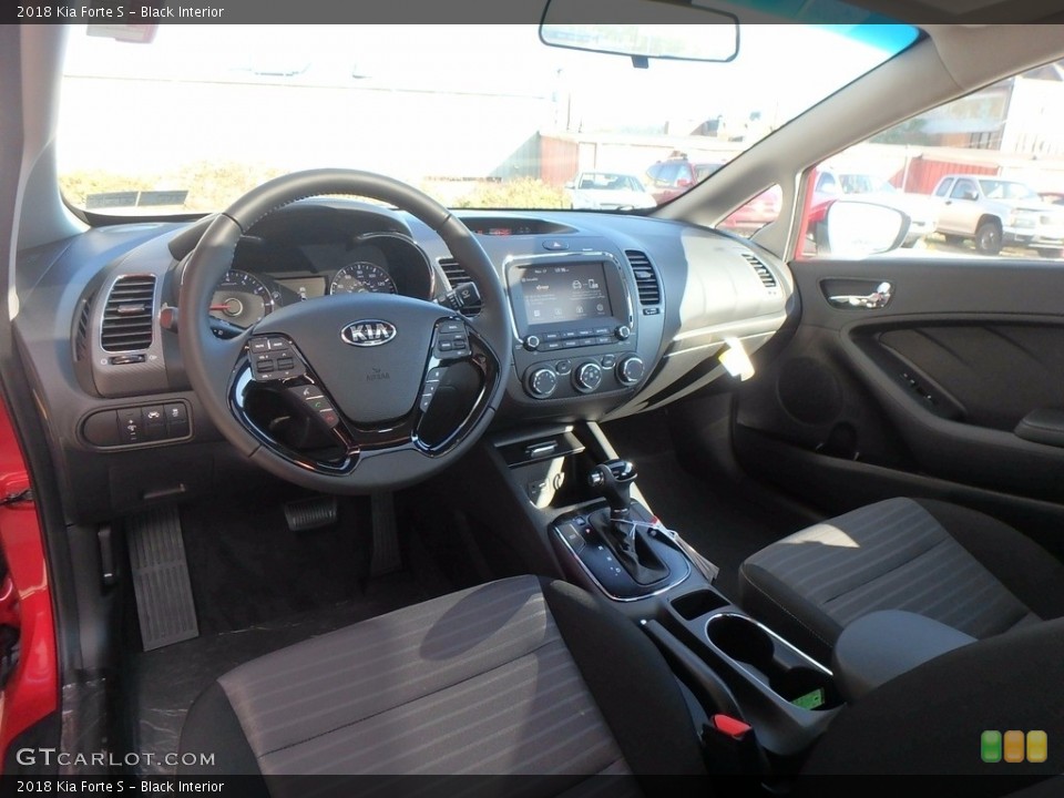 Black Interior Photo for the 2018 Kia Forte S #123363113