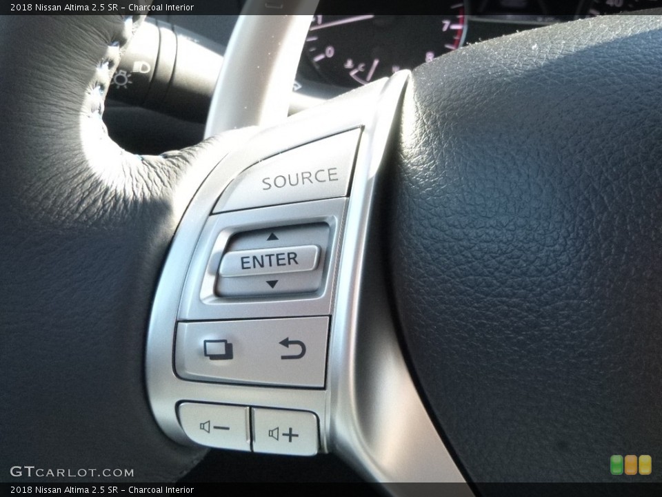 Charcoal Interior Controls for the 2018 Nissan Altima 2.5 SR #123364081