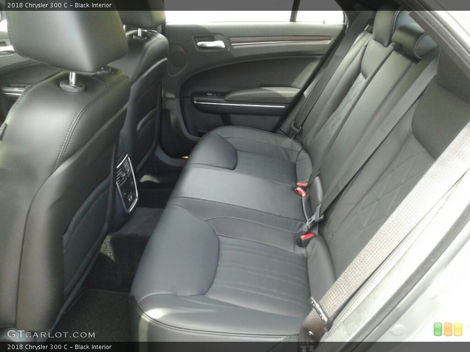 Black Interior Rear Seat for the 2018 Chrysler 300 C #123376156
