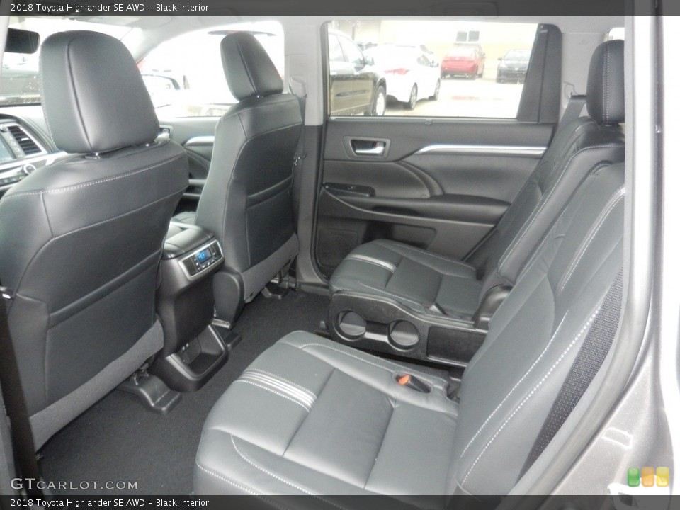 Black Interior Rear Seat for the 2018 Toyota Highlander SE AWD #123470132