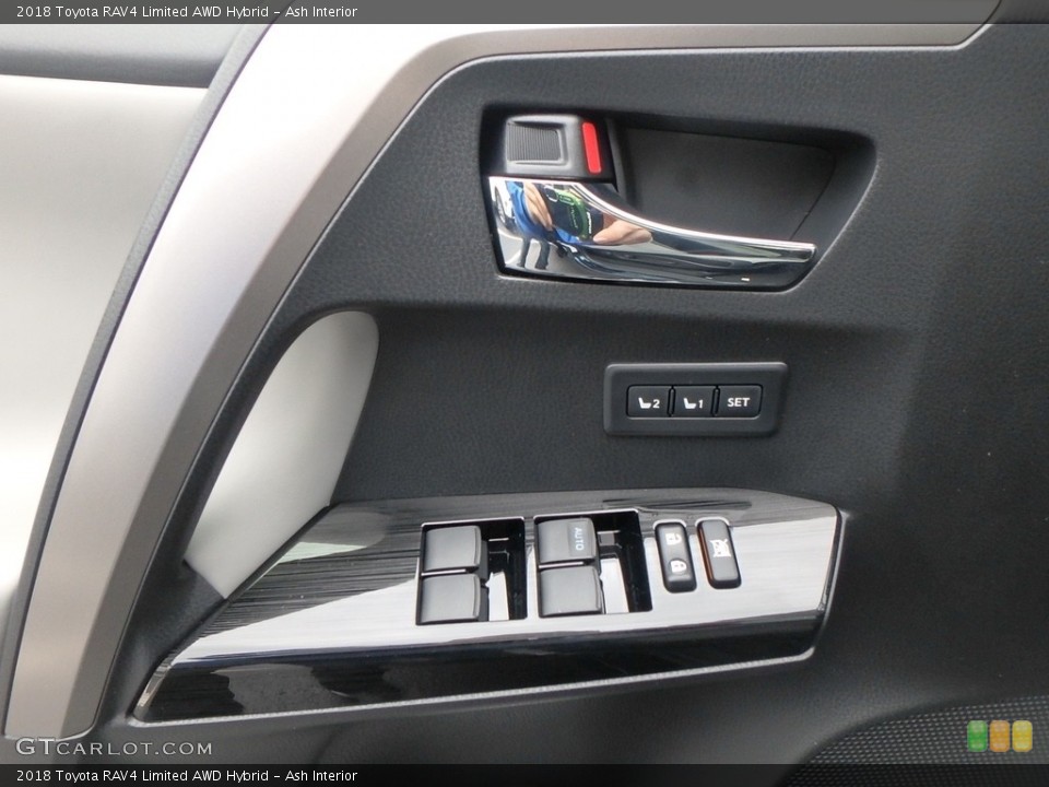 Ash Interior Controls for the 2018 Toyota RAV4 Limited AWD Hybrid #123490463