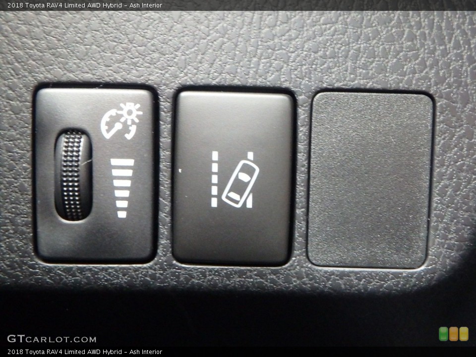 Ash Interior Controls for the 2018 Toyota RAV4 Limited AWD Hybrid #123490610