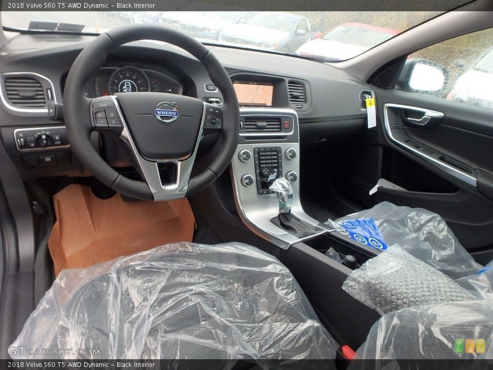 Black Interior Photo for the 2018 Volvo S60 T5 AWD Dynamic #123494993