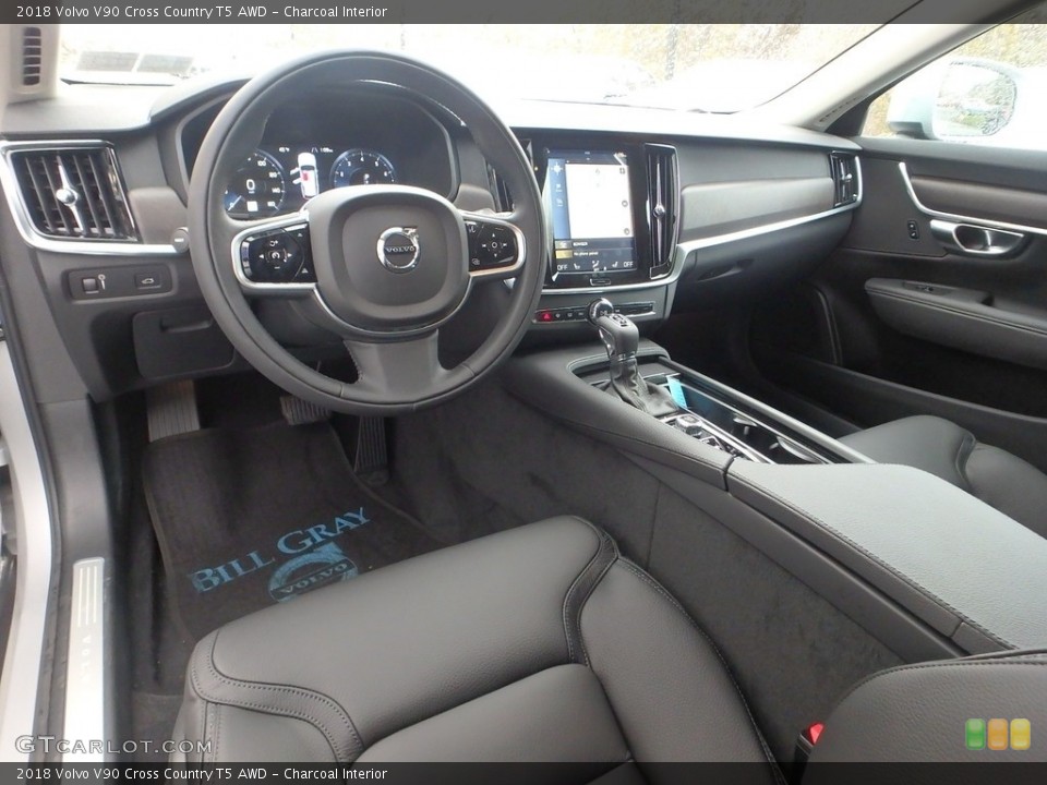 Charcoal Interior Photo for the 2018 Volvo V90 Cross Country T5 AWD #123495332