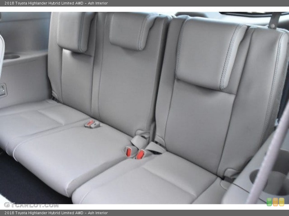 Ash Interior Rear Seat for the 2018 Toyota Highlander Hybrid Limited AWD #123504674
