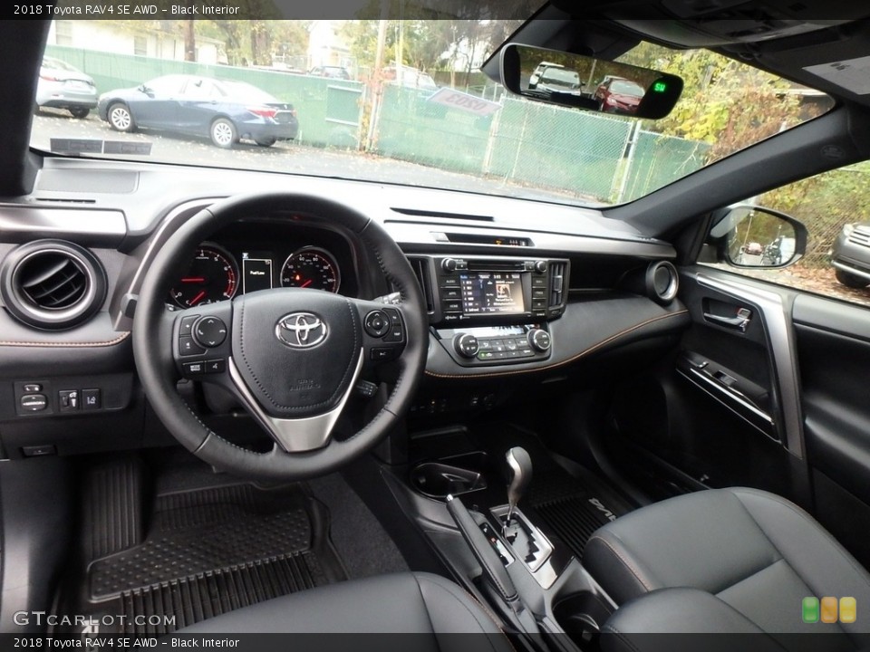 Black Interior Photo for the 2018 Toyota RAV4 SE AWD #123551809