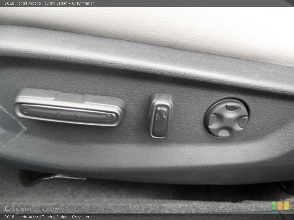 Gray Interior Controls for the 2018 Honda Accord Touring Sedan #123558321