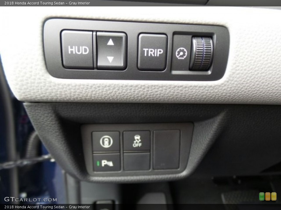 Gray Interior Controls for the 2018 Honda Accord Touring Sedan #123558340