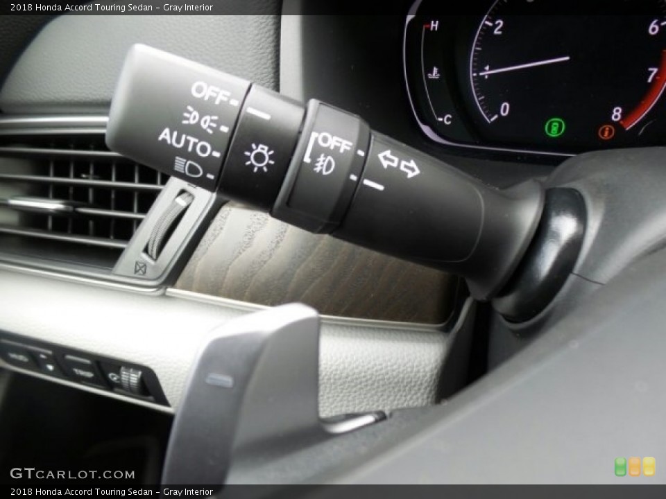 Gray Interior Controls for the 2018 Honda Accord Touring Sedan #123558442