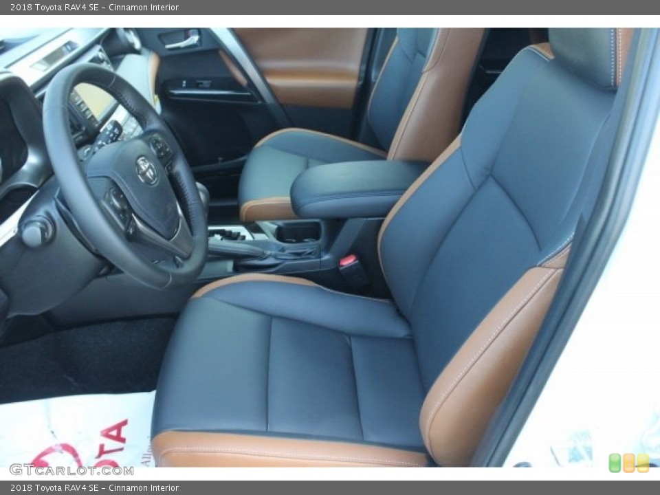 Cinnamon Interior Photo for the 2018 Toyota RAV4 SE #123594257