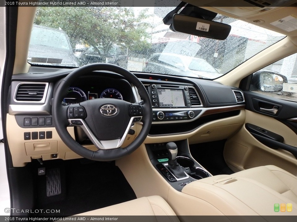 Almond Interior Photo for the 2018 Toyota Highlander Hybrid Limited AWD #123620200