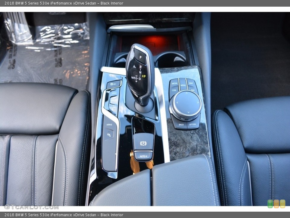 Black Interior Transmission for the 2018 BMW 5 Series 530e iPerfomance xDrive Sedan #123651763