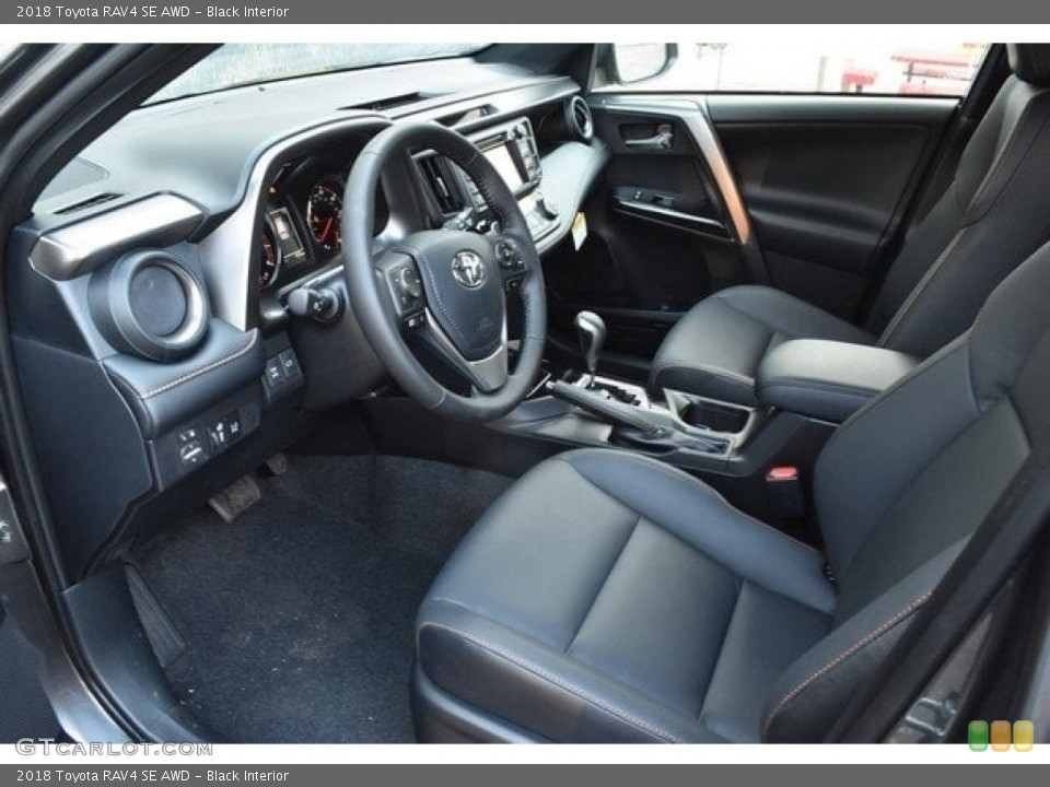Black Interior Photo for the 2018 Toyota RAV4 SE AWD #123653167