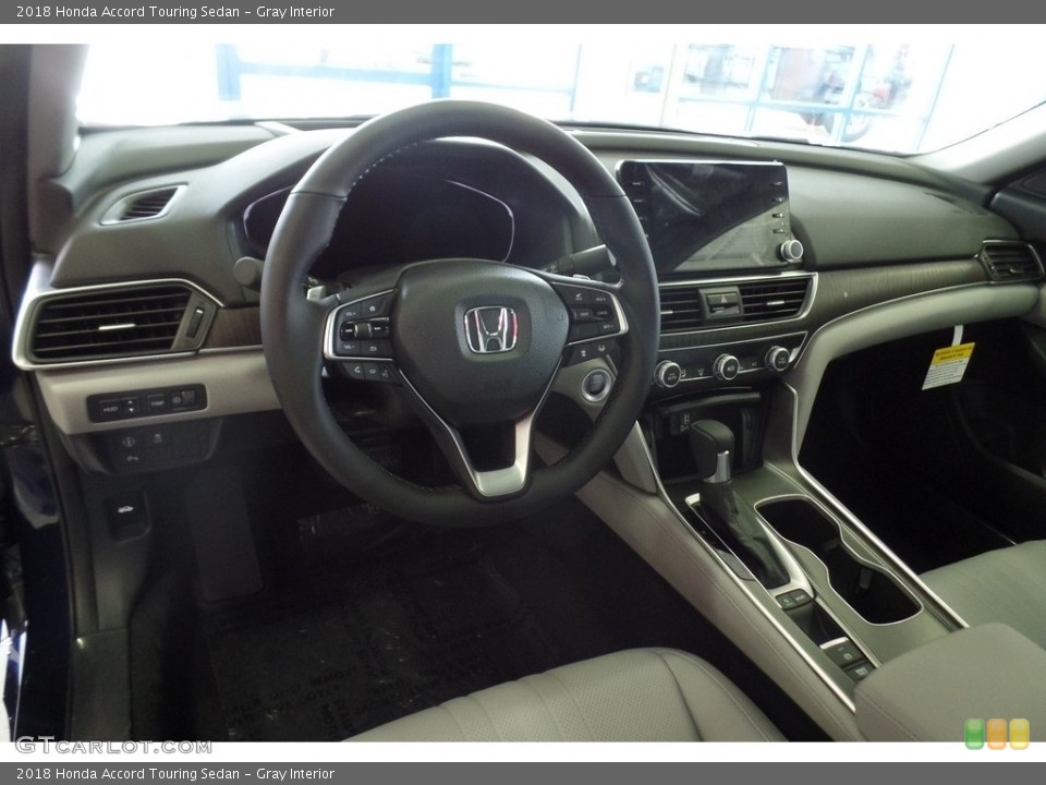 Gray Interior Photo for the 2018 Honda Accord Touring Sedan #123669704