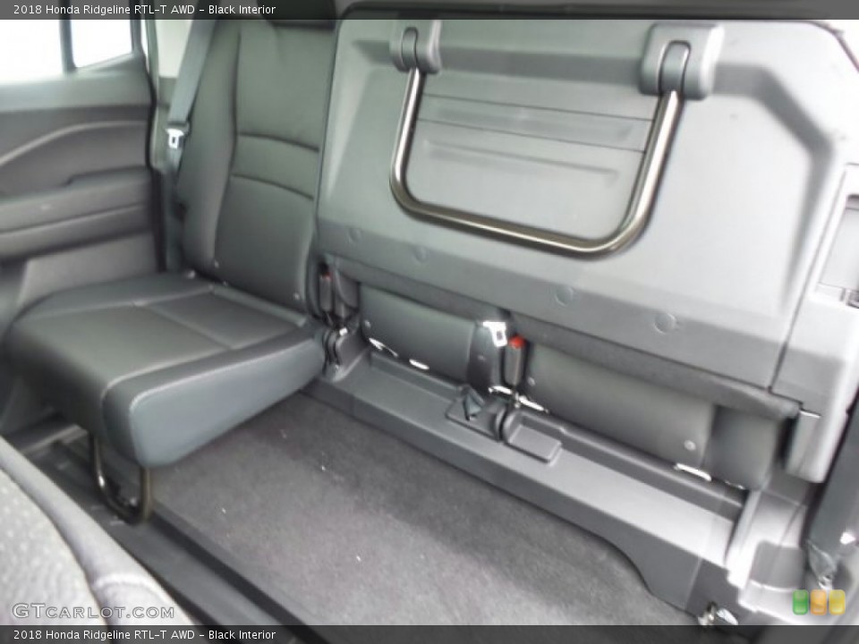 Black Interior Rear Seat for the 2018 Honda Ridgeline RTL-T AWD #123726941