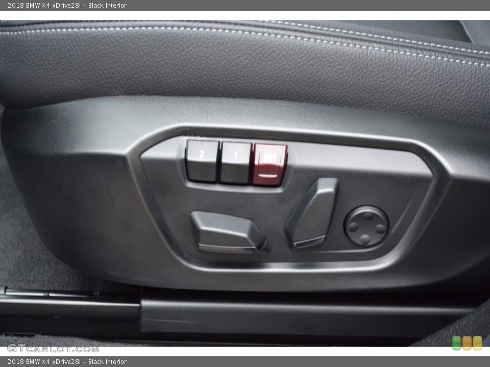 Black Interior Controls for the 2018 BMW X4 xDrive28i #123763541