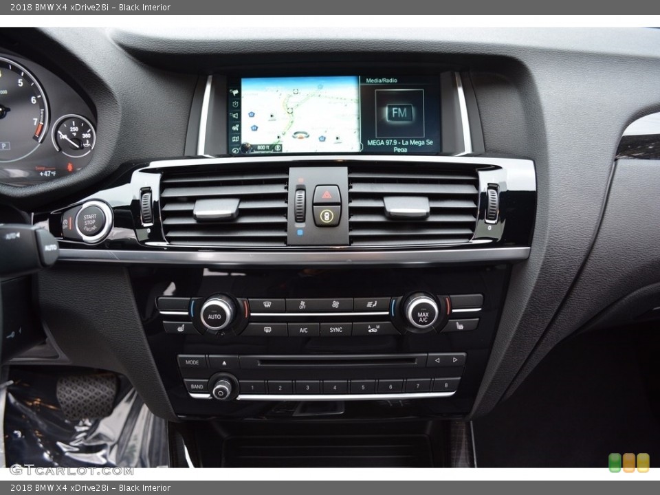 Black Interior Controls for the 2018 BMW X4 xDrive28i #123763553