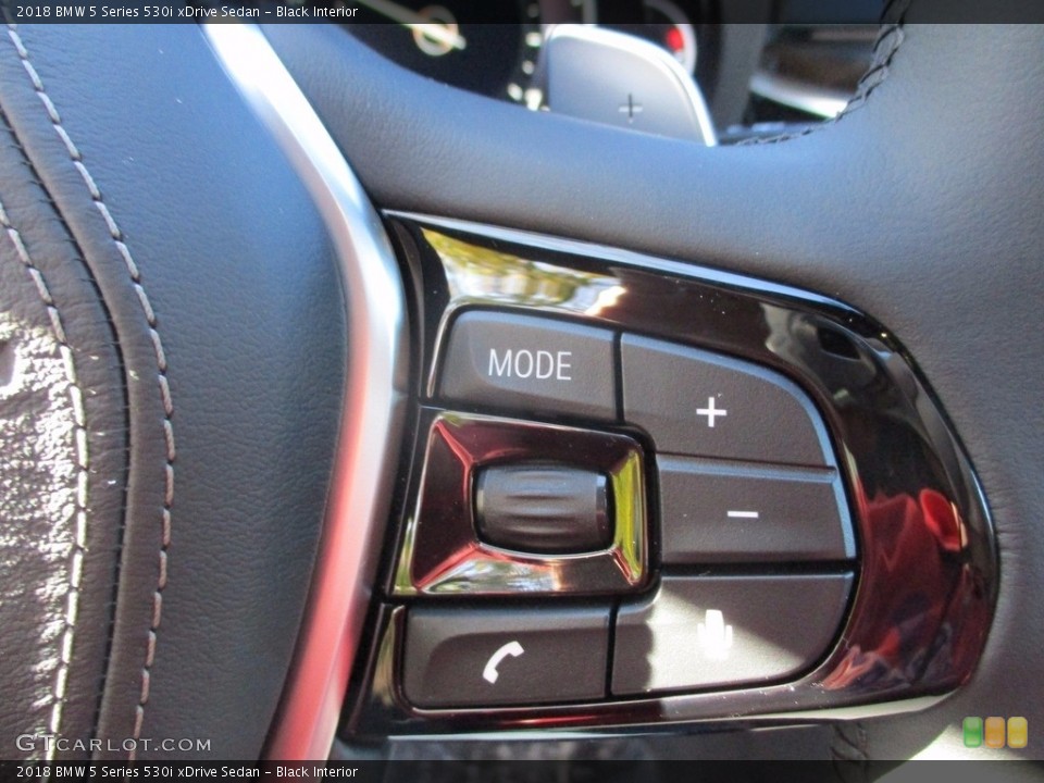 Black Interior Controls for the 2018 BMW 5 Series 530i xDrive Sedan #123795249