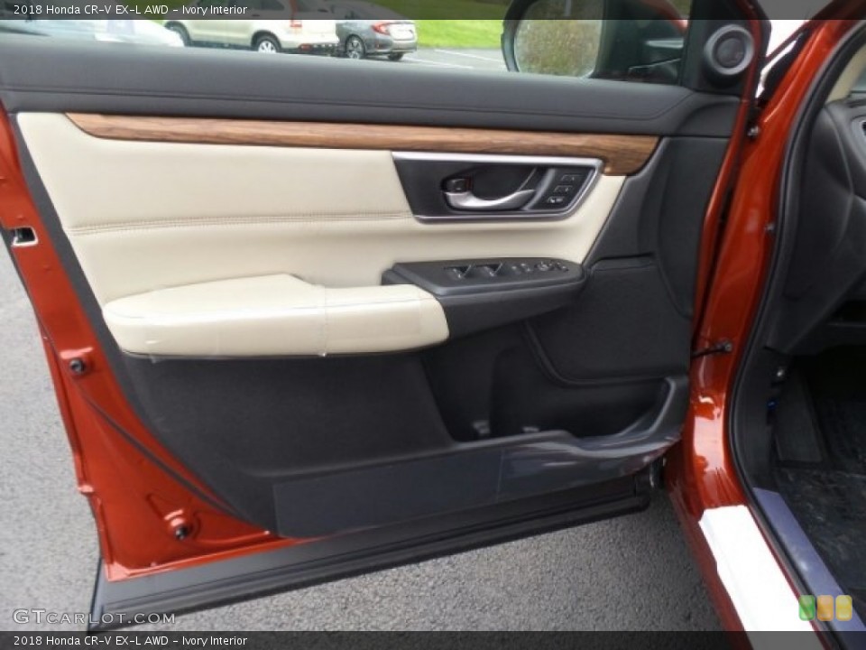 Ivory Interior Door Panel for the 2018 Honda CR-V EX-L AWD #123820358
