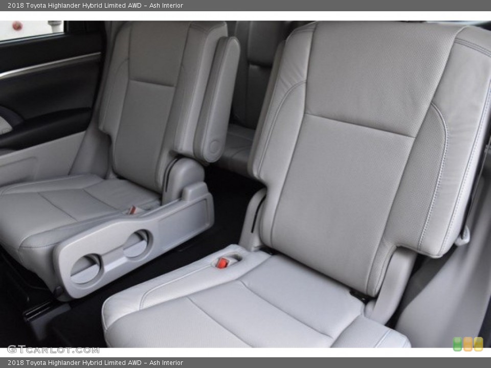 Ash Interior Rear Seat for the 2018 Toyota Highlander Hybrid Limited AWD #123888574