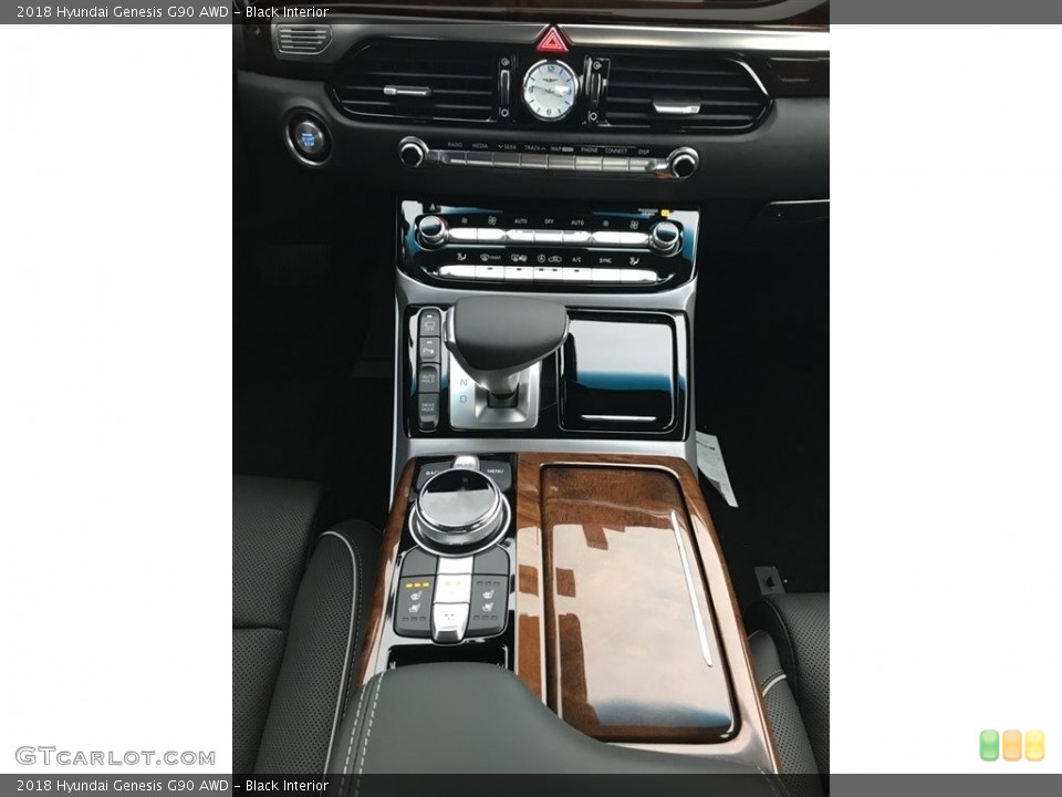 Black Interior Controls for the 2018 Hyundai Genesis G90 AWD #123901646