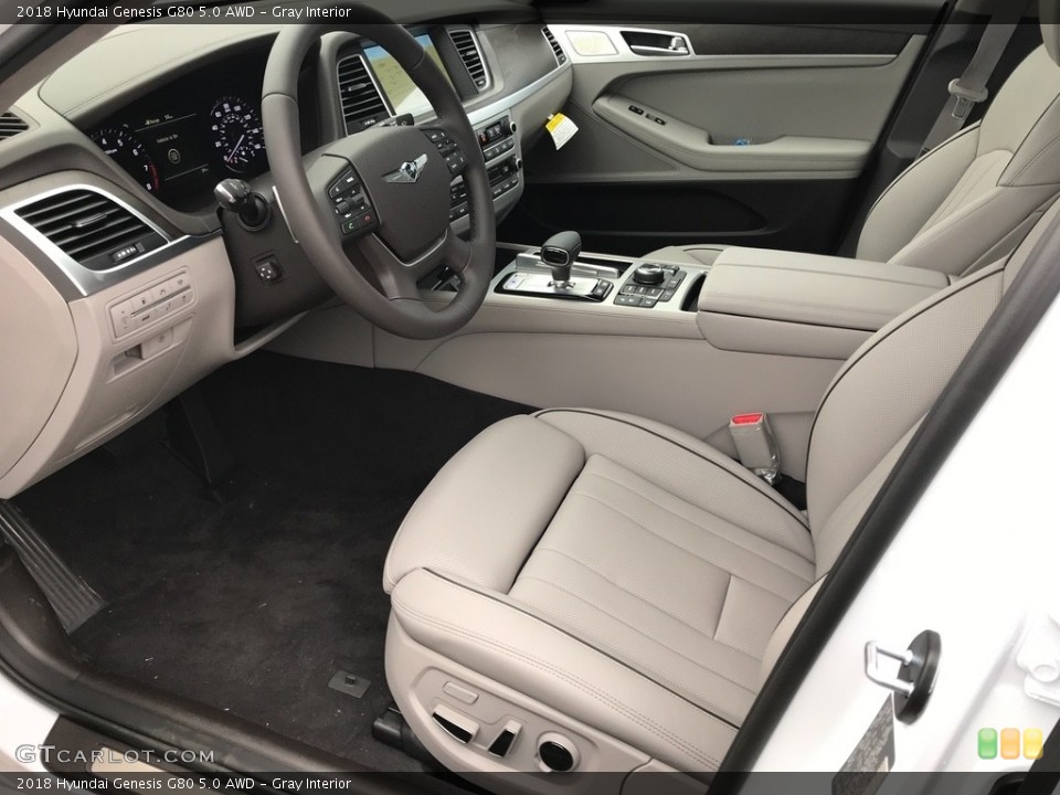 Gray Interior Photo for the 2018 Hyundai Genesis G80 5.0 AWD #123902153