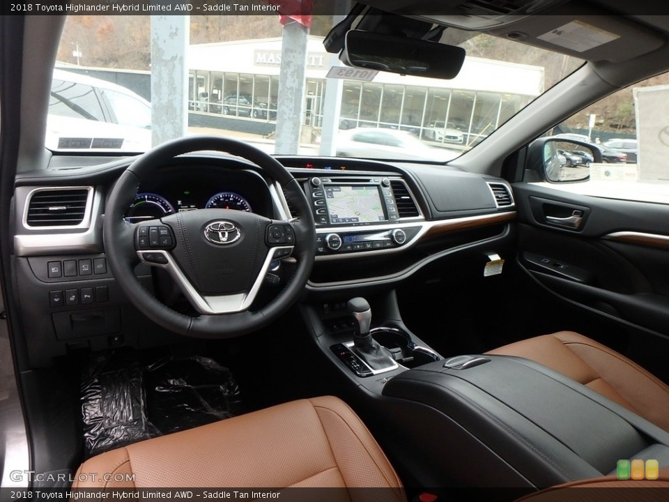 Saddle Tan Interior Photo for the 2018 Toyota Highlander Hybrid Limited AWD #123903758