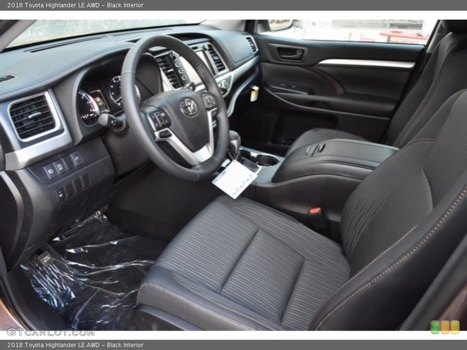 Black Interior Photo for the 2018 Toyota Highlander LE AWD #123949830