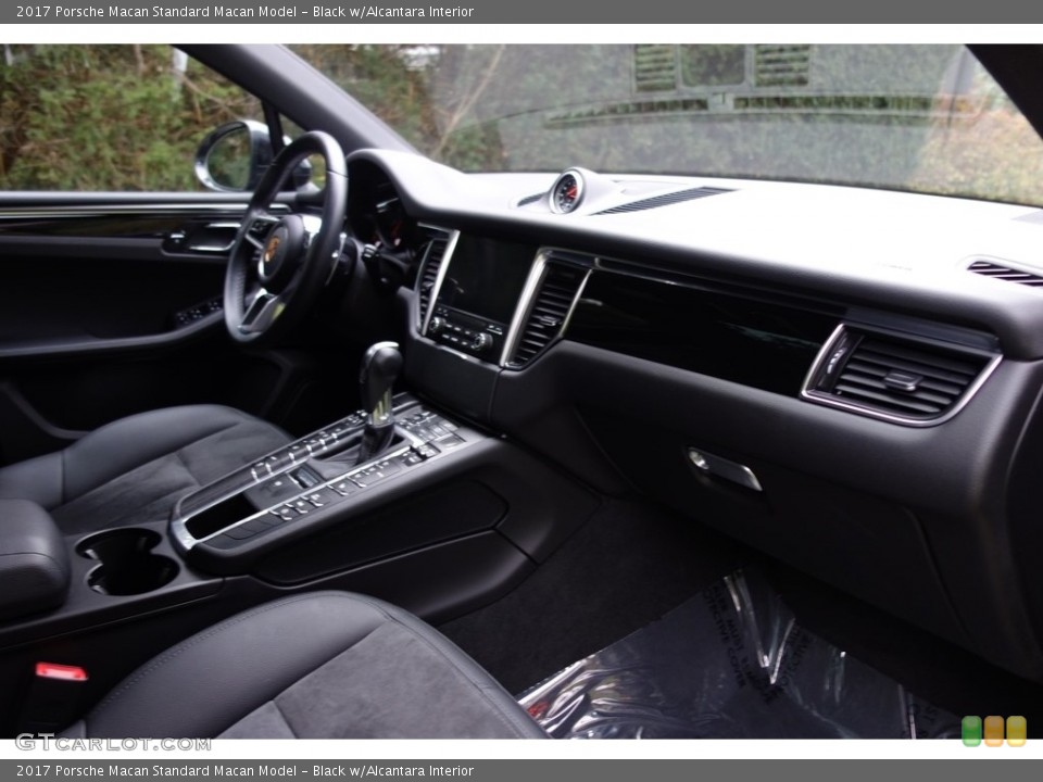 Black w/Alcantara Interior Dashboard for the 2017 Porsche Macan  #123979566