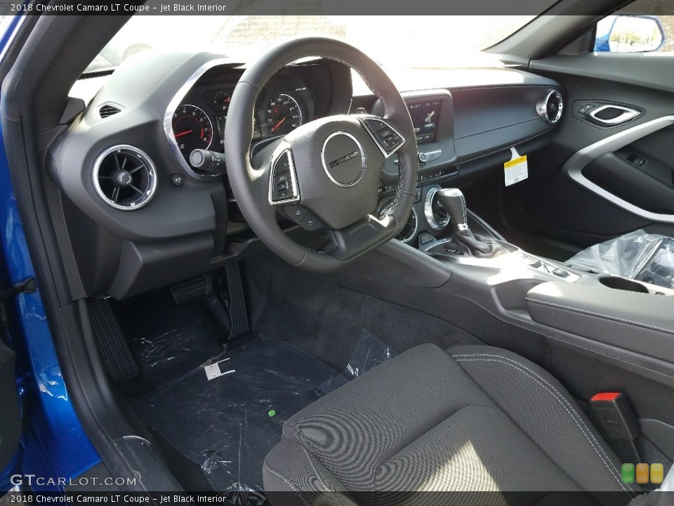 Jet Black Interior Photo for the 2018 Chevrolet Camaro LT Coupe #124091971