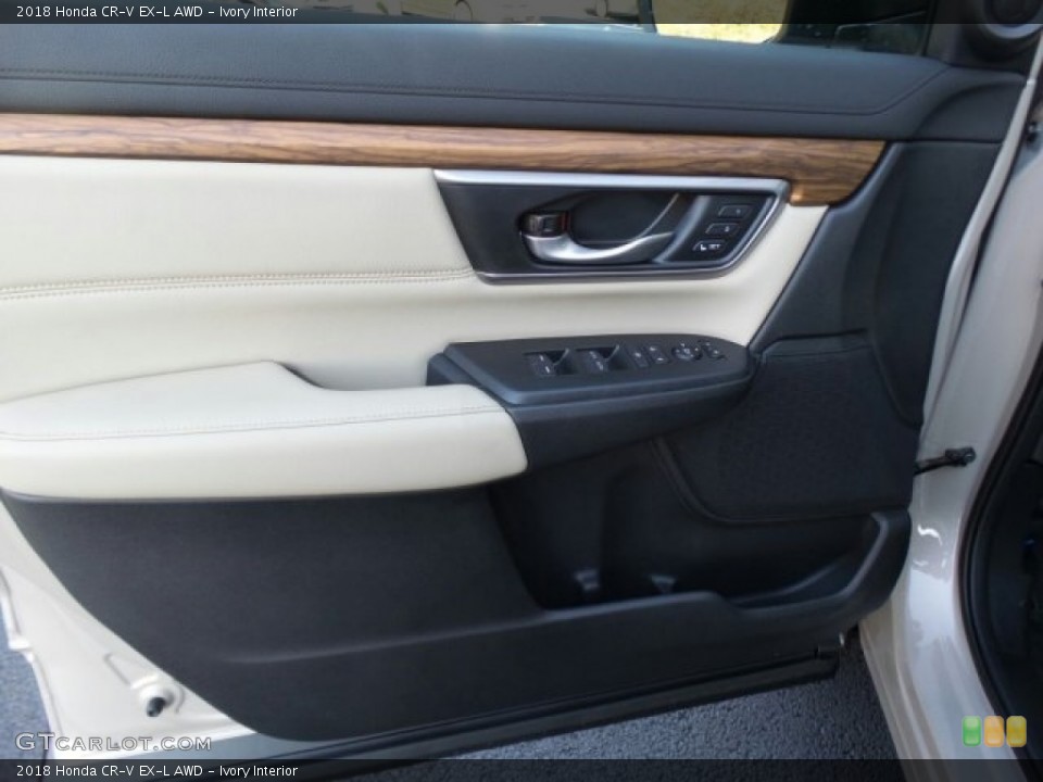 Ivory Interior Door Panel for the 2018 Honda CR-V EX-L AWD #124158812