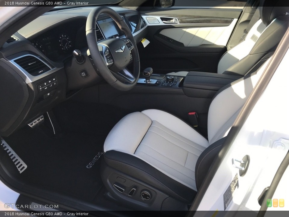 Gray Interior Photo for the 2018 Hyundai Genesis G80 AWD #124178465