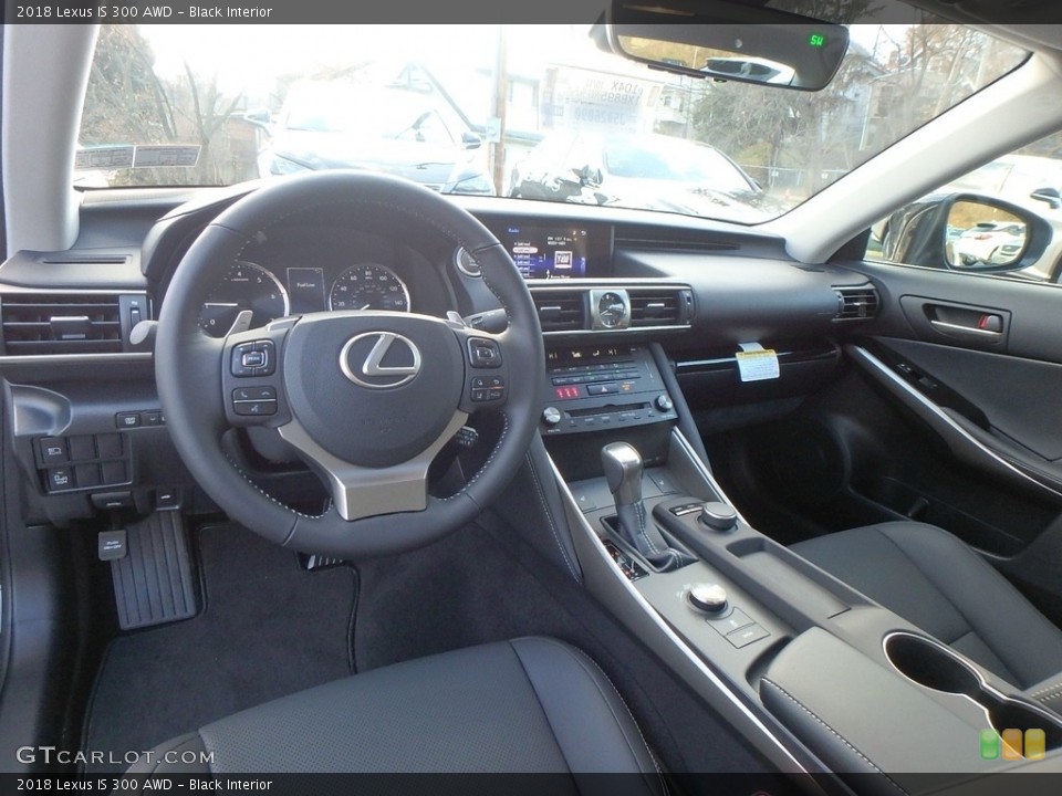 Black Interior Photo for the 2018 Lexus IS 300 AWD #124187126