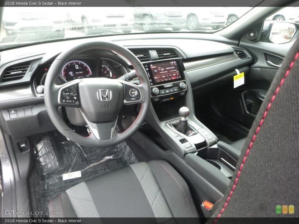 Black Interior Photo for the 2018 Honda Civic Si Sedan #124243592