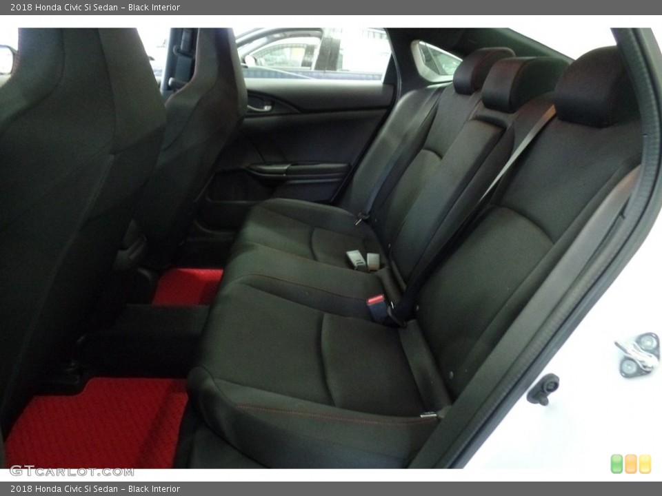 Black Interior Rear Seat for the 2018 Honda Civic Si Sedan #124275948