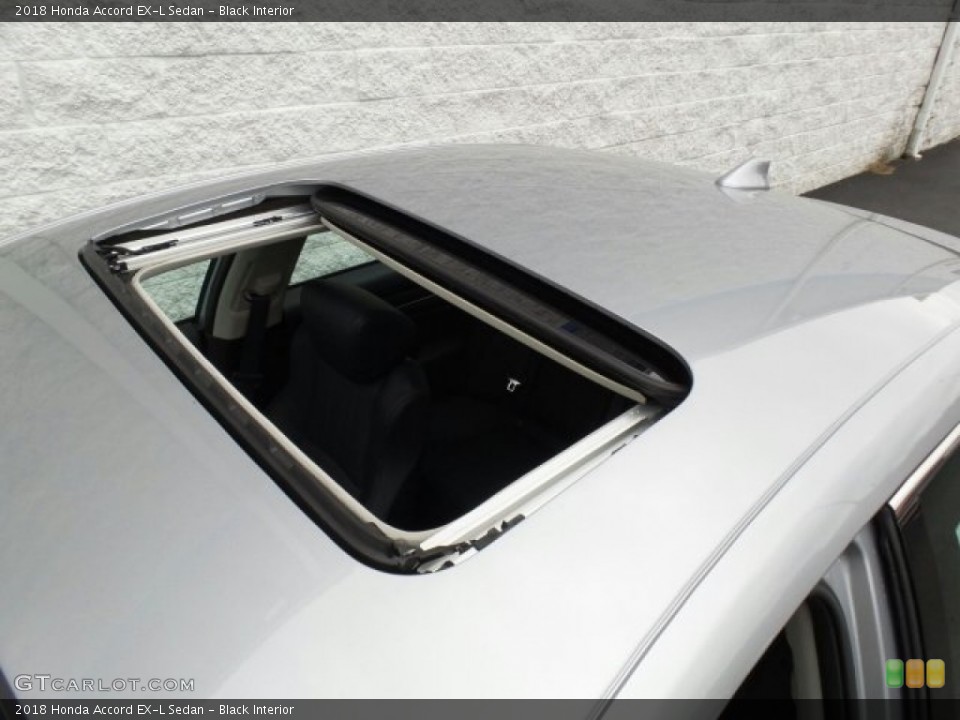 Black Interior Sunroof for the 2018 Honda Accord EX-L Sedan #124282890